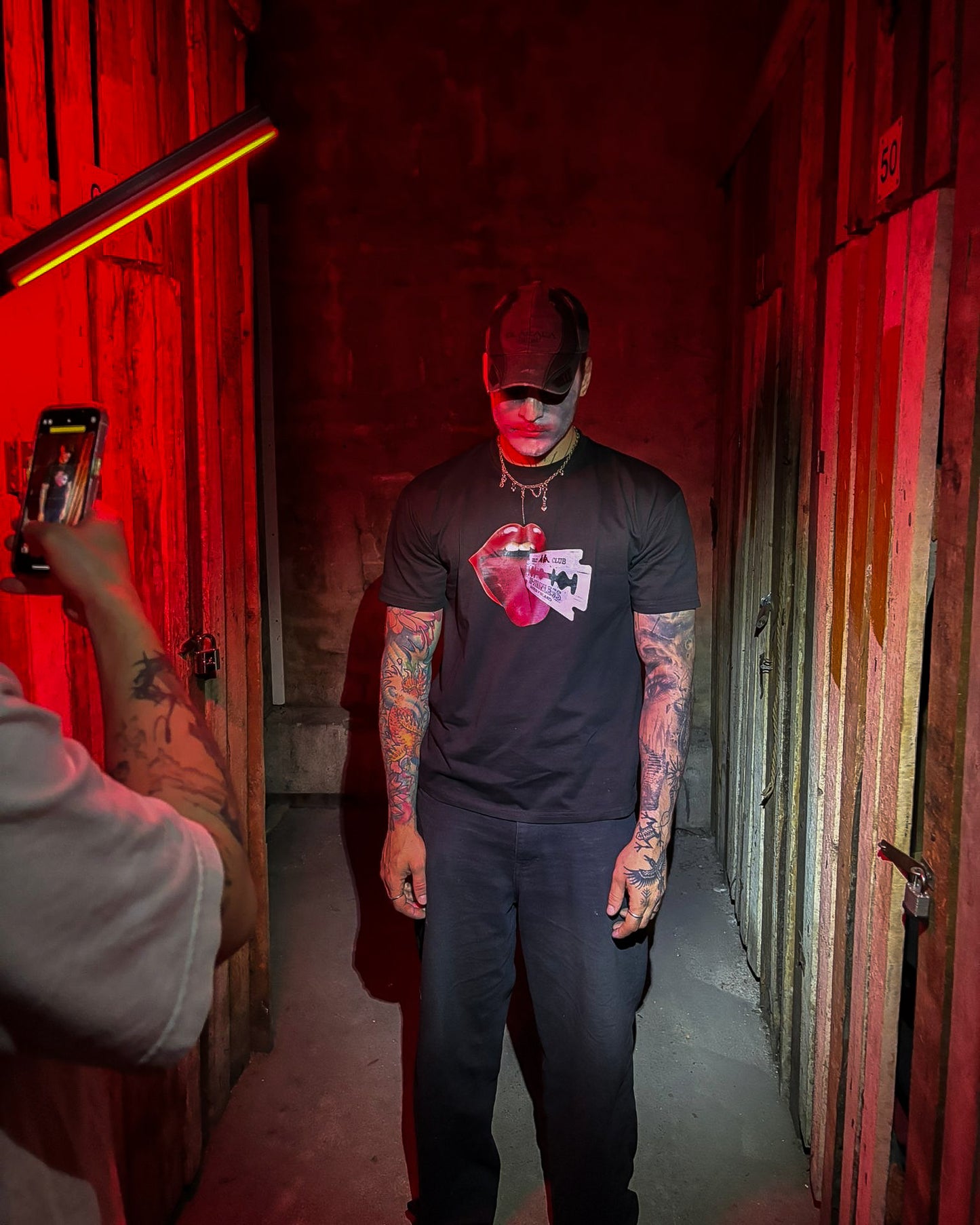 CLUB - "Kiss Cut Tee"