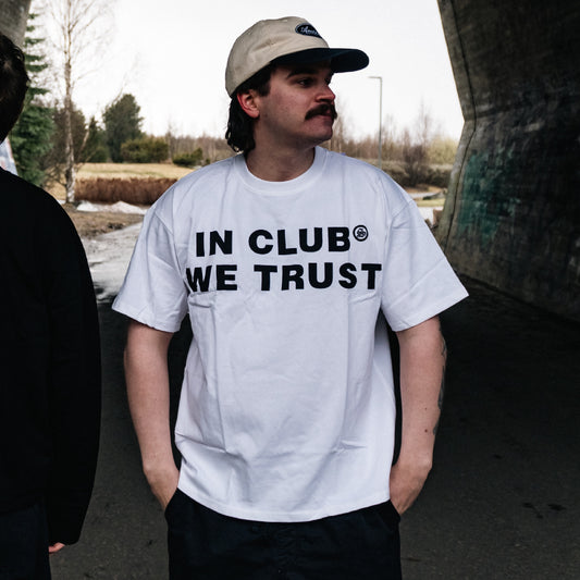 CLUB "WE TRUST"